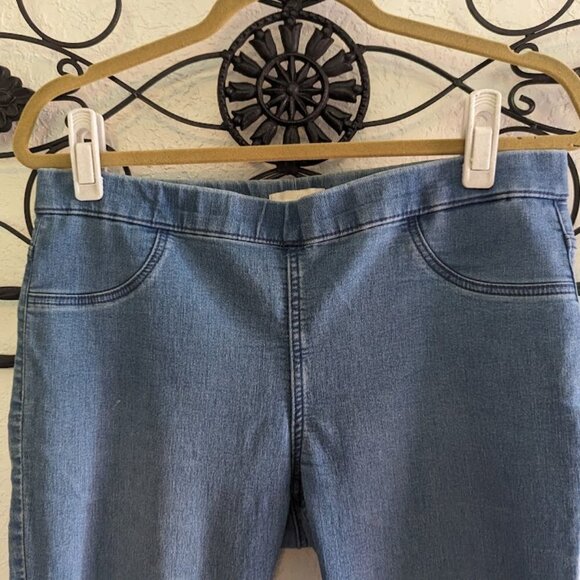 H&M Divided Light Wash Stretch Skinny Jeans | Size 12 - Picture 3 of 5